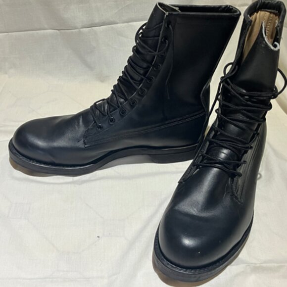 Addison Shoe Company Steel-Toed Combat Boots - Vintage and Authentic - Picture 12 of 14